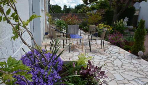 Apartment with Shower