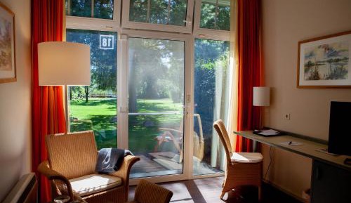 Single Room - Hotel by the lake