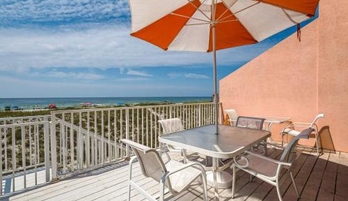 Four-Bedroom Holiday Home