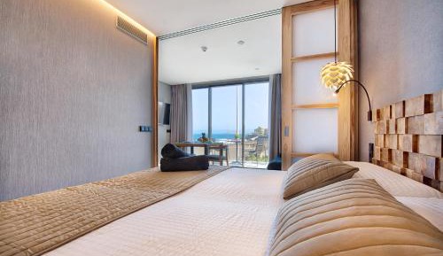 Apartment with Beach View (No Jacuzzi)