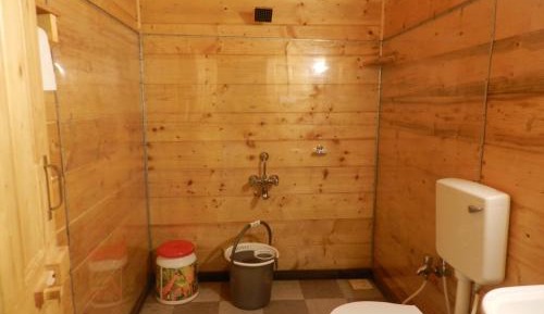 Deluxe AC Chalet