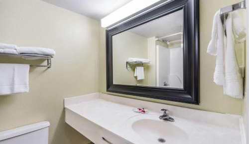 King Room - Non-Smoking