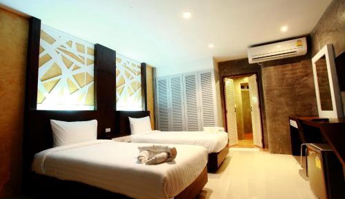 Standard Twin Room