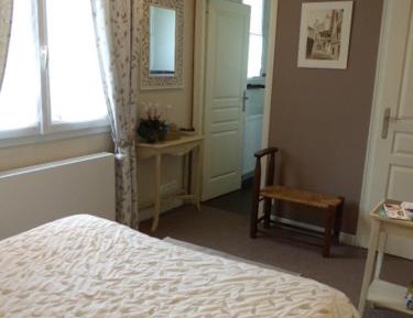 Deluxe Double Room with Shower