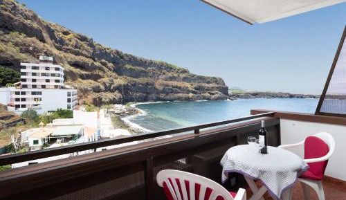 Studio Apartment with Sea View