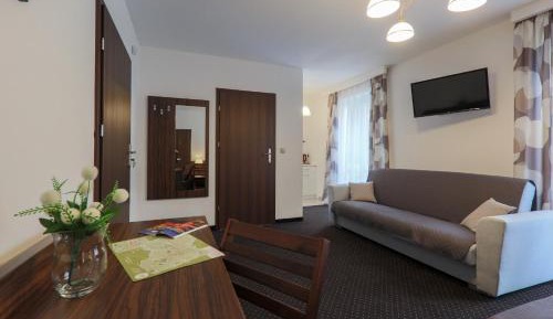 Studio Apartment