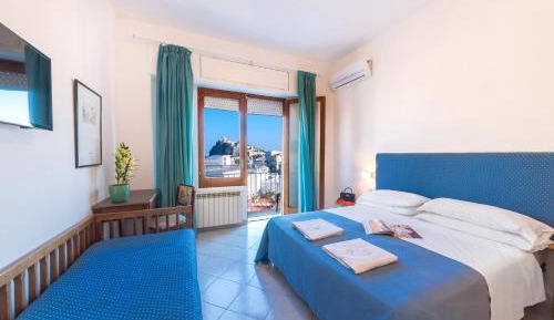 Comfort Panoramic Triple Room 