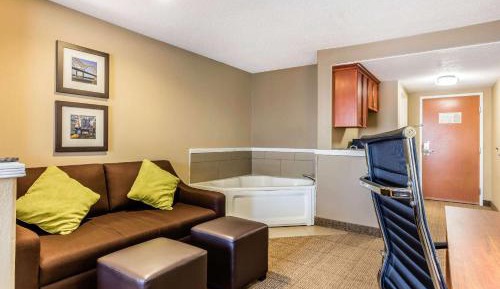 King Suite with Spa Bath