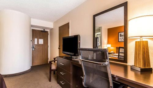 Queen Room - Accessible/Non-Smoking