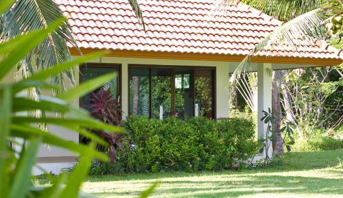 Studio Apartment with Sea View