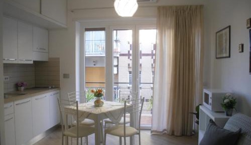 Studio Apartment with Balcony