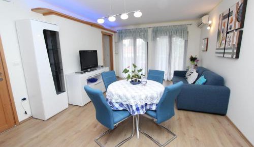 One-Bedroom Apartment with Balcony