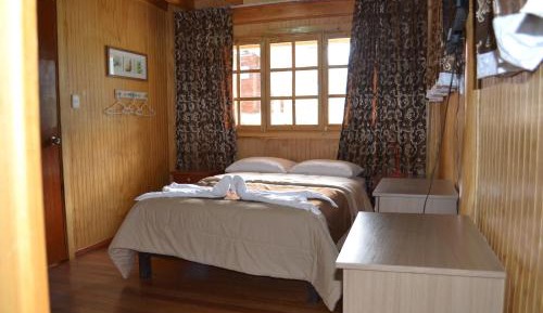 Family Room with Mountain View