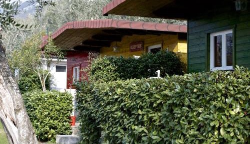 Two-Bedroom Bungalow with Shared Bathroom 
