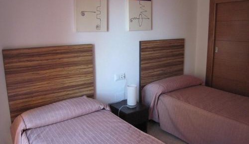 Apartment (4-5 Adults)