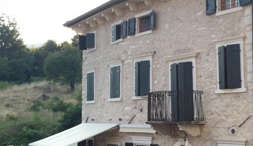 Two-Bedroom Apartment - Split Level