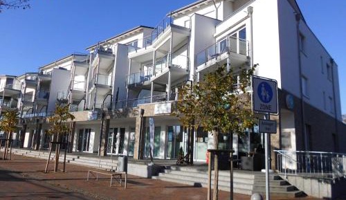 One-Bedroom Apartment with Balcony