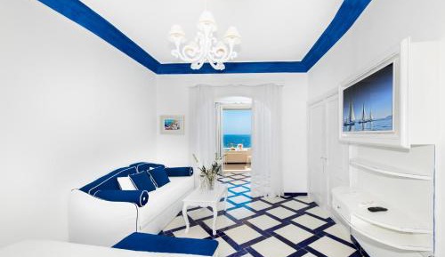 Large Superior Studio with Sea View