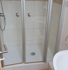 Deluxe Double Room with Shower