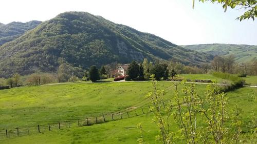 Apartment with Mountain View