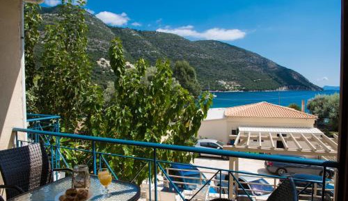 Apartment - Split Level with Attic and Sea View