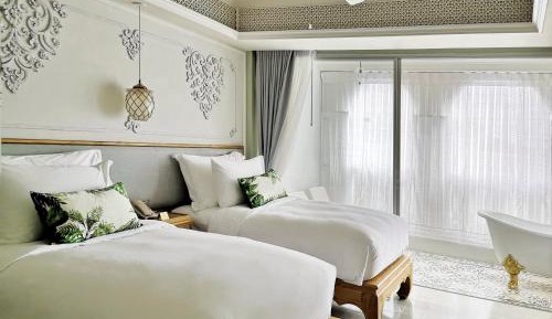 The Bedroom with Balcony - Twin Bed