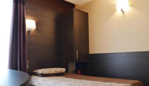 Standard Single Room with Shower