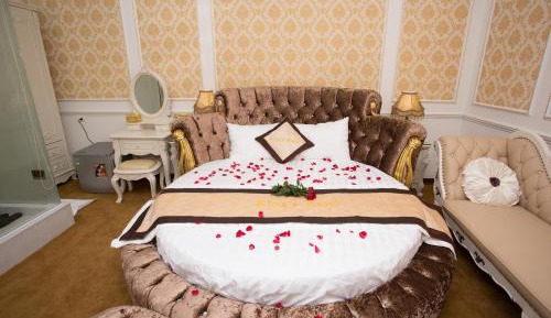 King Room with Lake View
