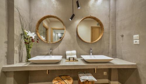 Suite with Panoramic Acropolis & Lycabettus View - Hot Tub