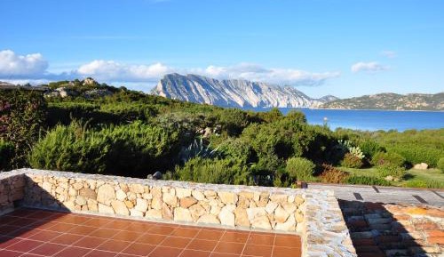 Two-Bedroom House with Sea View