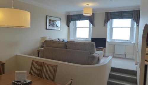 1 Bed & Study Bedroom Apartment with Sea-View