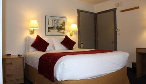 Queen Room