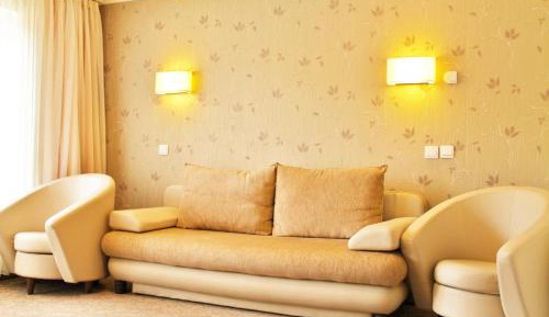 Junior Suite with Mountain View