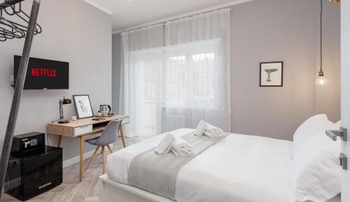 Deluxe Double Room with Balcony
