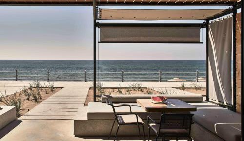 Beachfront WineTank Suite