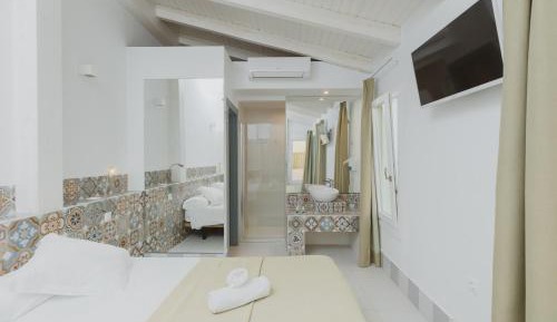 Superior Double Room with Terrace
