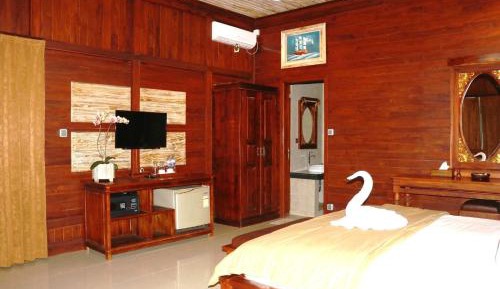 Superior Deluxe Double or Twin Room 