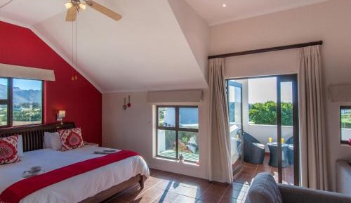 Deluxe Room with Mountain View and Ocean View
