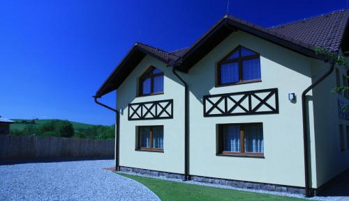 Studio (4 Adults)