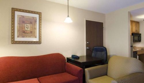 King Suite - Non-Smoking