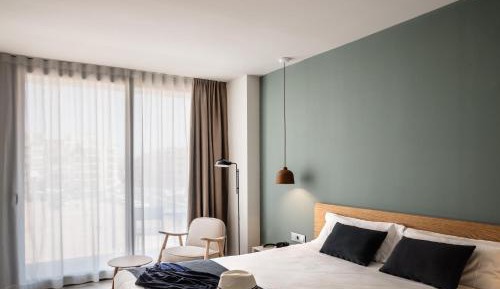 Design Double Room (1 Adult)