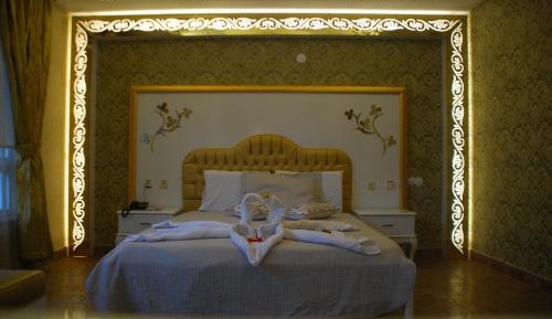 One-Bedroom King Suite