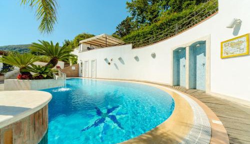 Six-Bedroom Villa with Private Pool 