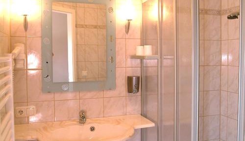 Single Room with Bathroom