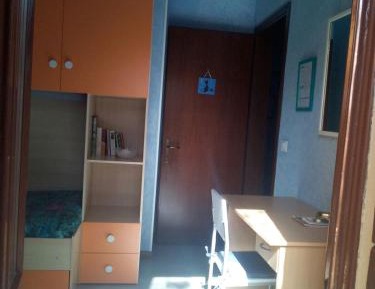 Single Room with Shared Bathroom