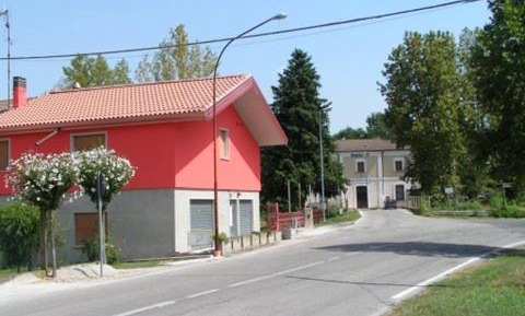 Single Room with Private Bathroom