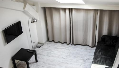 Studio - Split Level