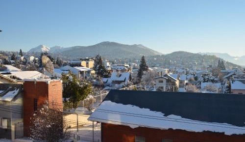 Apartment with Mountain View