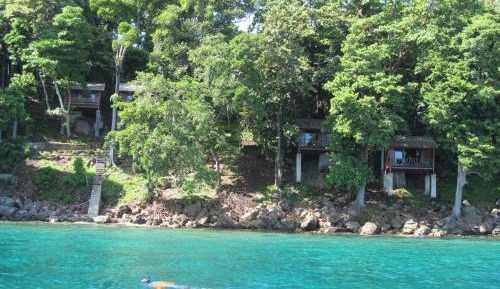 Bungalow - Water Front 