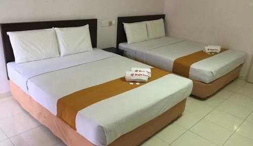 Deluxe Queen Room with Two Queen Beds